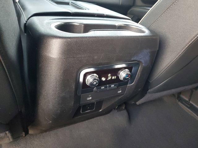 Used 2024 GMC Yukon SLT image 15