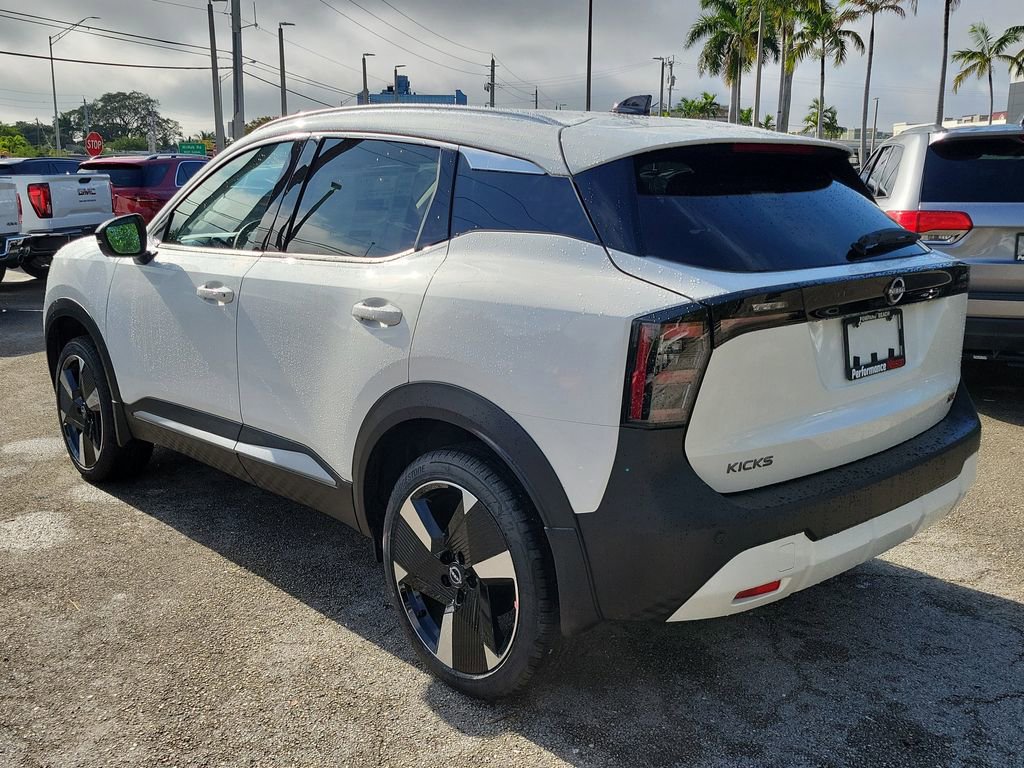 New 2026 Nissan Kicks SR image 5