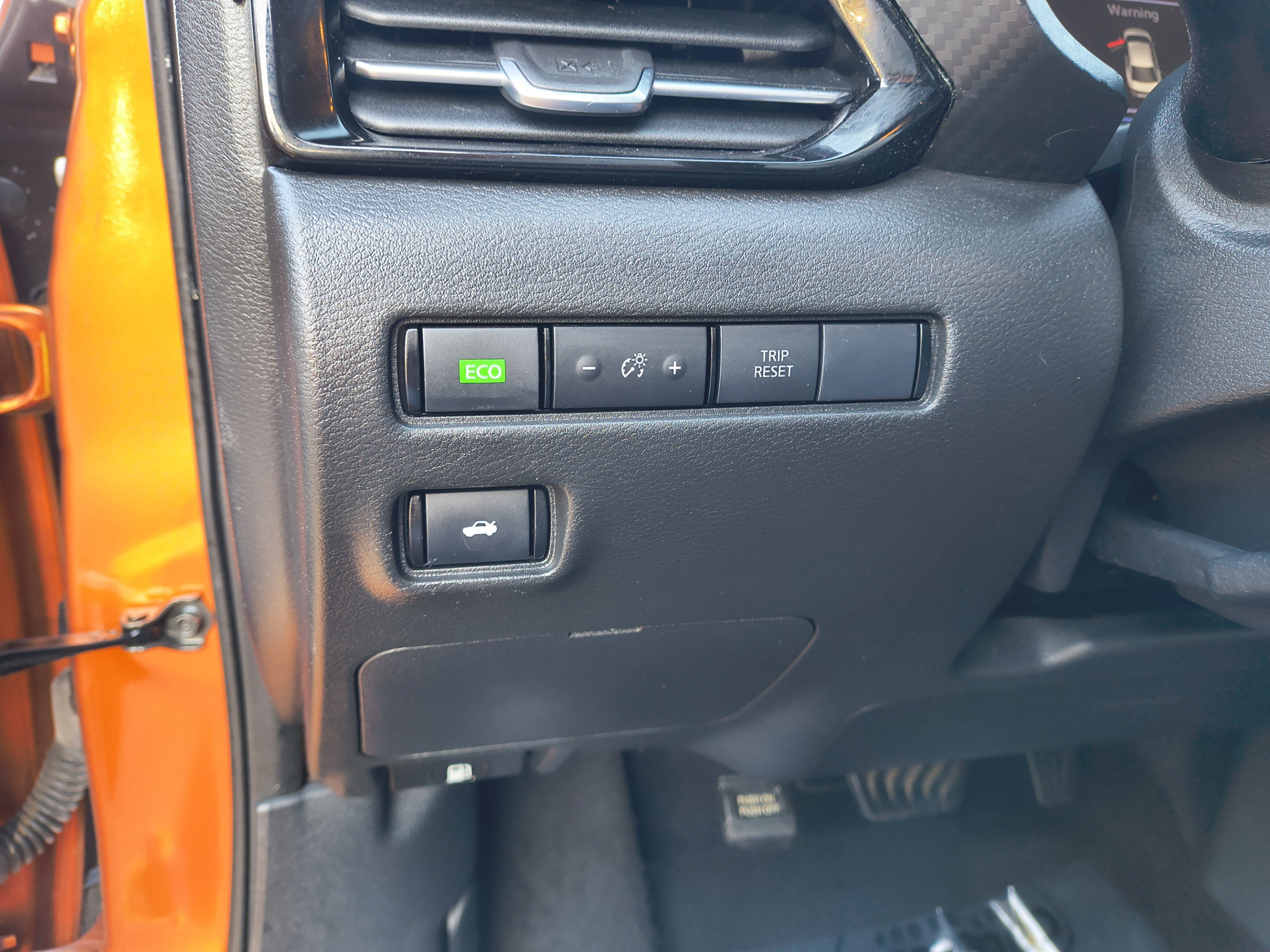 Used 2022 Nissan Sentra SR FWD image 29