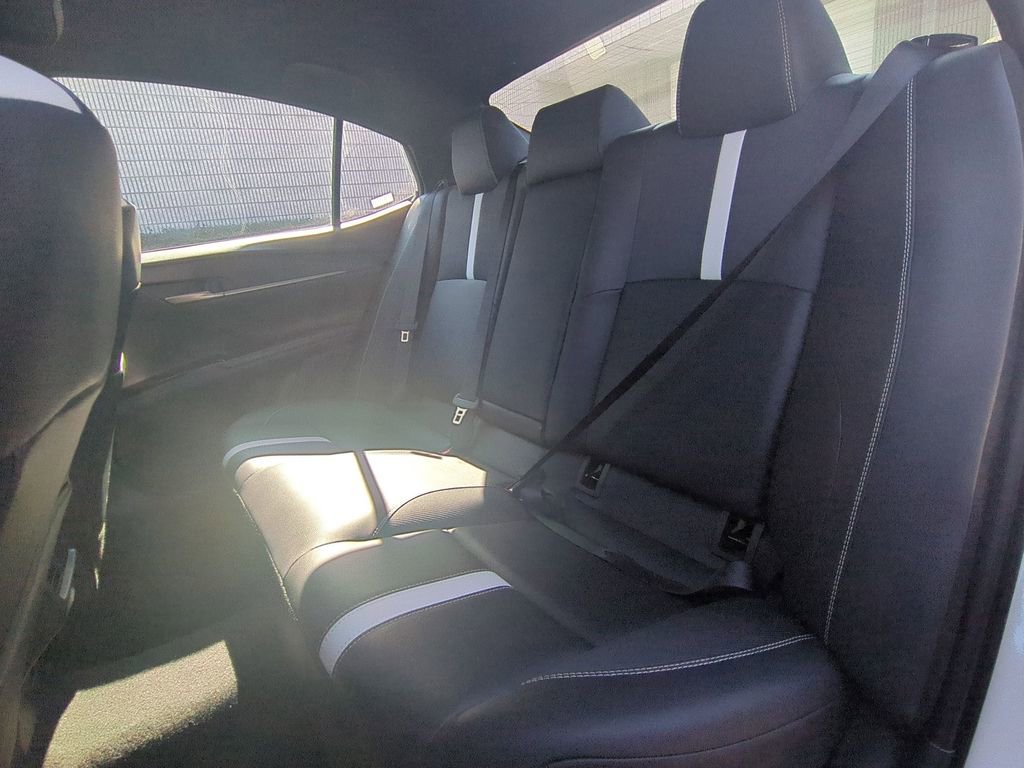 Used 2025 Toyota Camry SE image 28