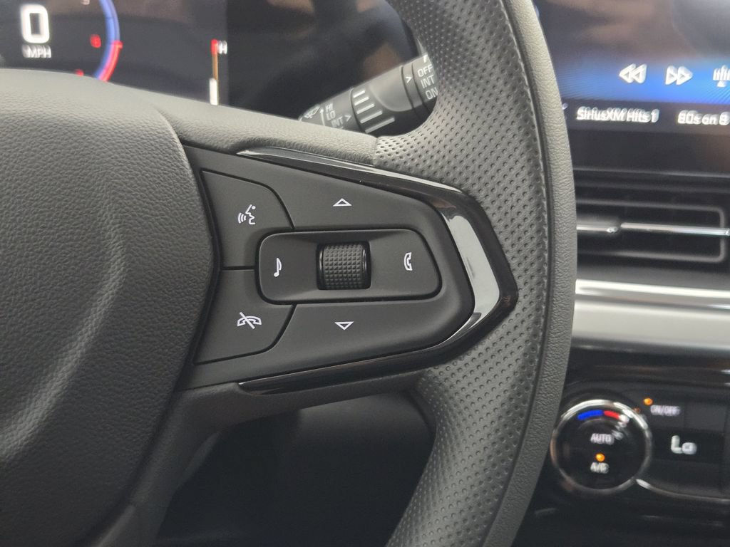 New 2026 Chevrolet Trax LT FWD image 32