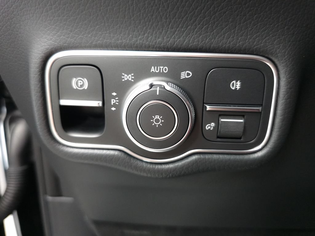 Certified 2025 Mercedes-Benz G 580 w/ Manufactur Interior Package image 10
