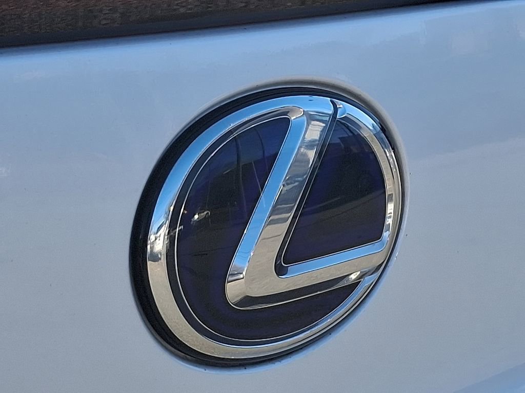 Used 2019 Lexus UX 250h image 29