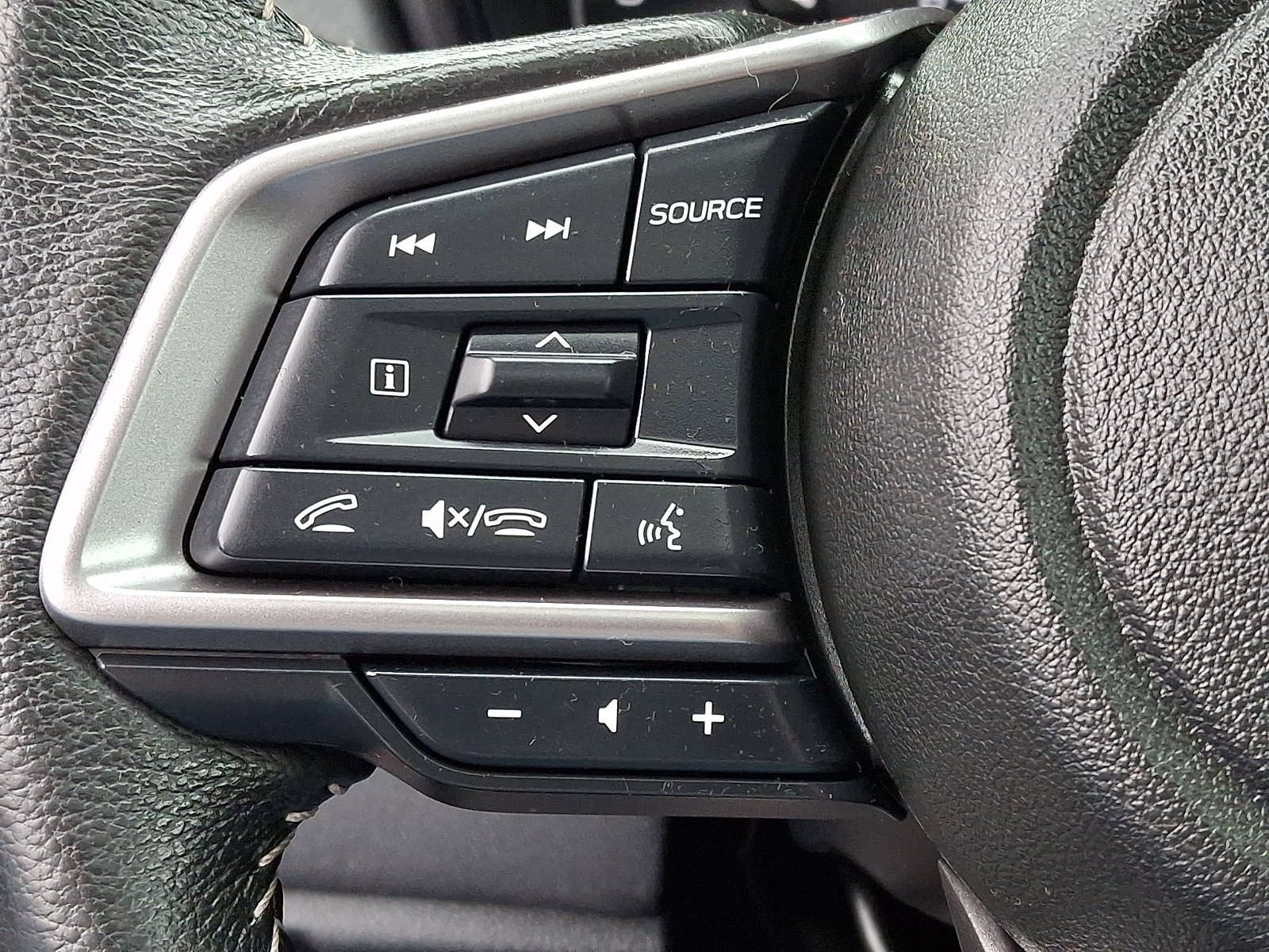 Certified 2025 Subaru Outback Premium image 22