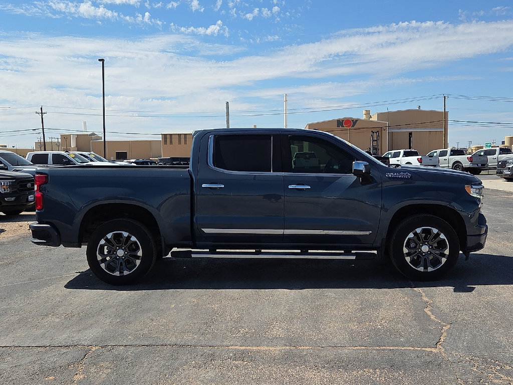 Used 2024 Chevrolet Silverado 1500 High Country w/ Technology Package AWD/4WD image 6