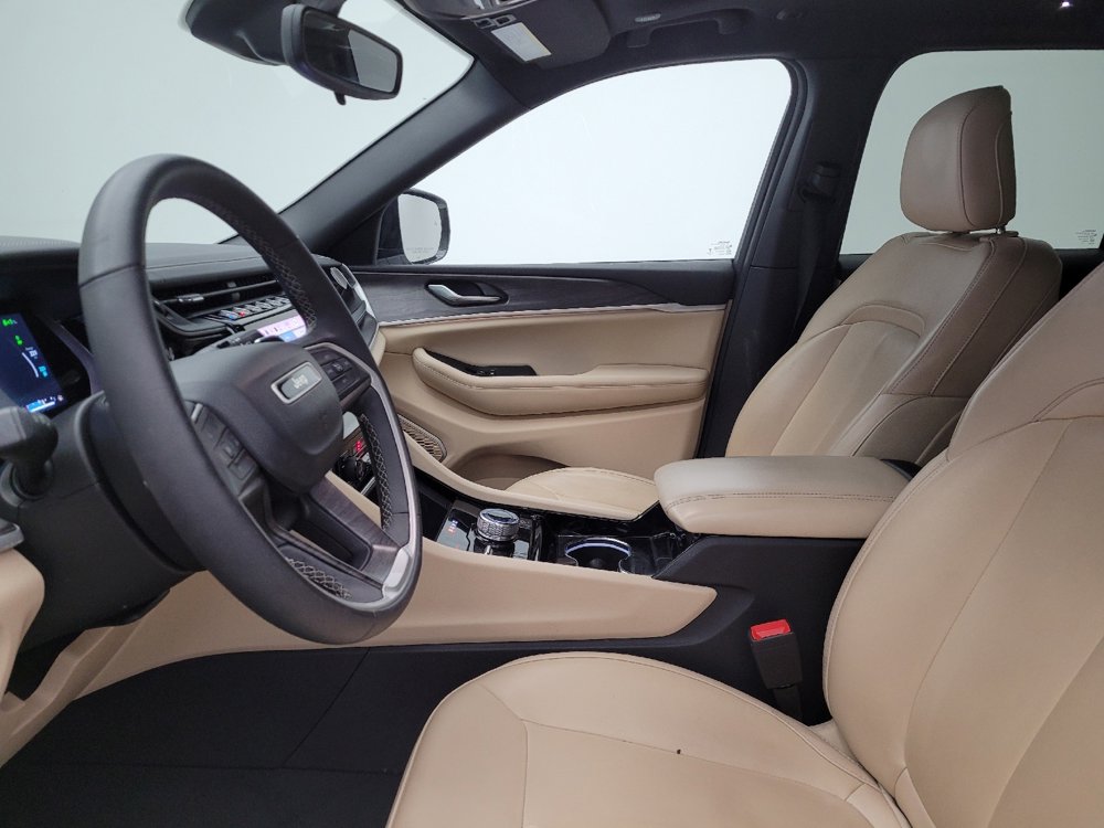 Used 2022 Jeep Grand Cherokee Limited 4xe image 17