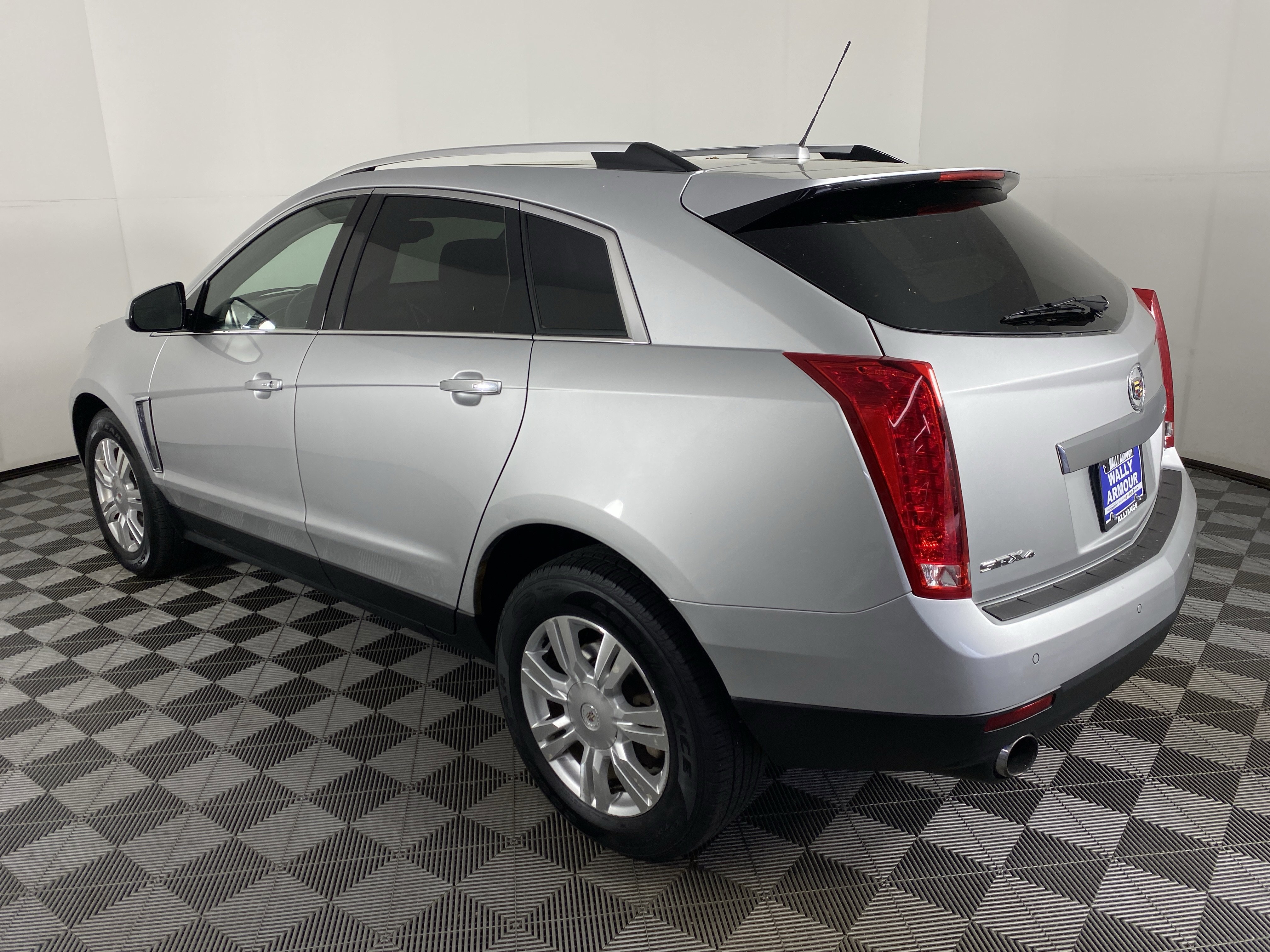 Used 2016 Cadillac SRX Luxury image 9
