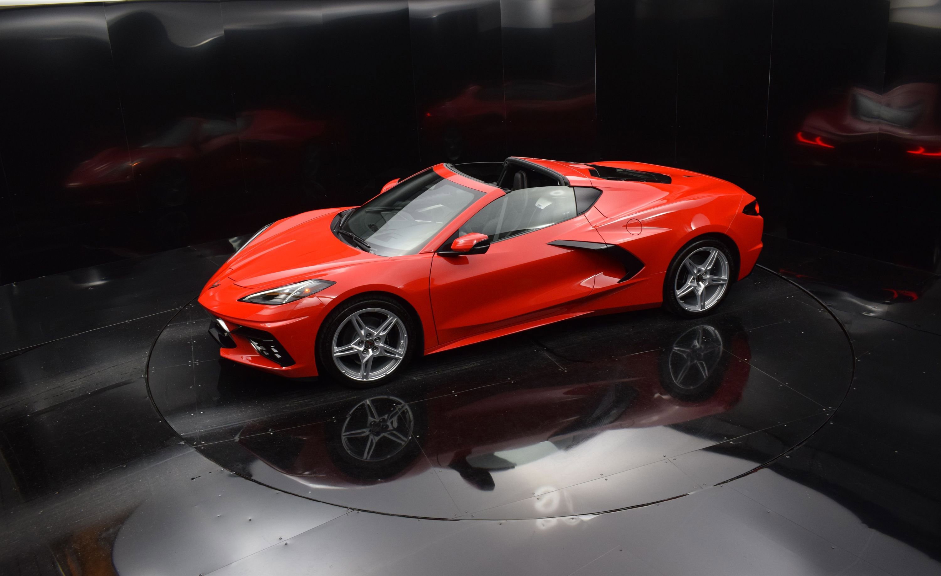 Used 2024 Chevrolet Corvette Stingray Preferred Cpe w/ 2LT image 25
