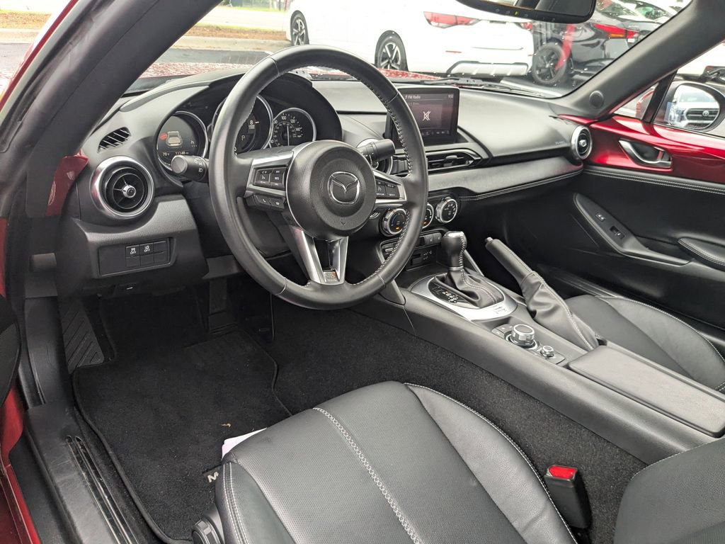 Used 2023 MAZDA MX-5 Miata Grand Touring w/ Weather Package RWD image 16
