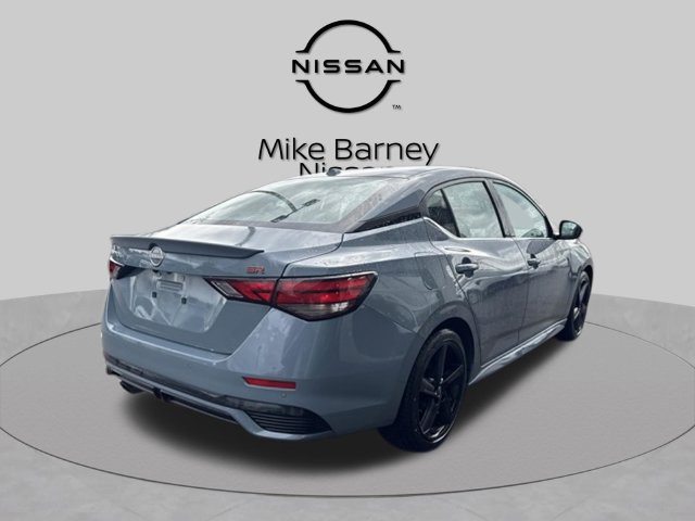 Used 2025 Nissan Sentra SR FWD image 2