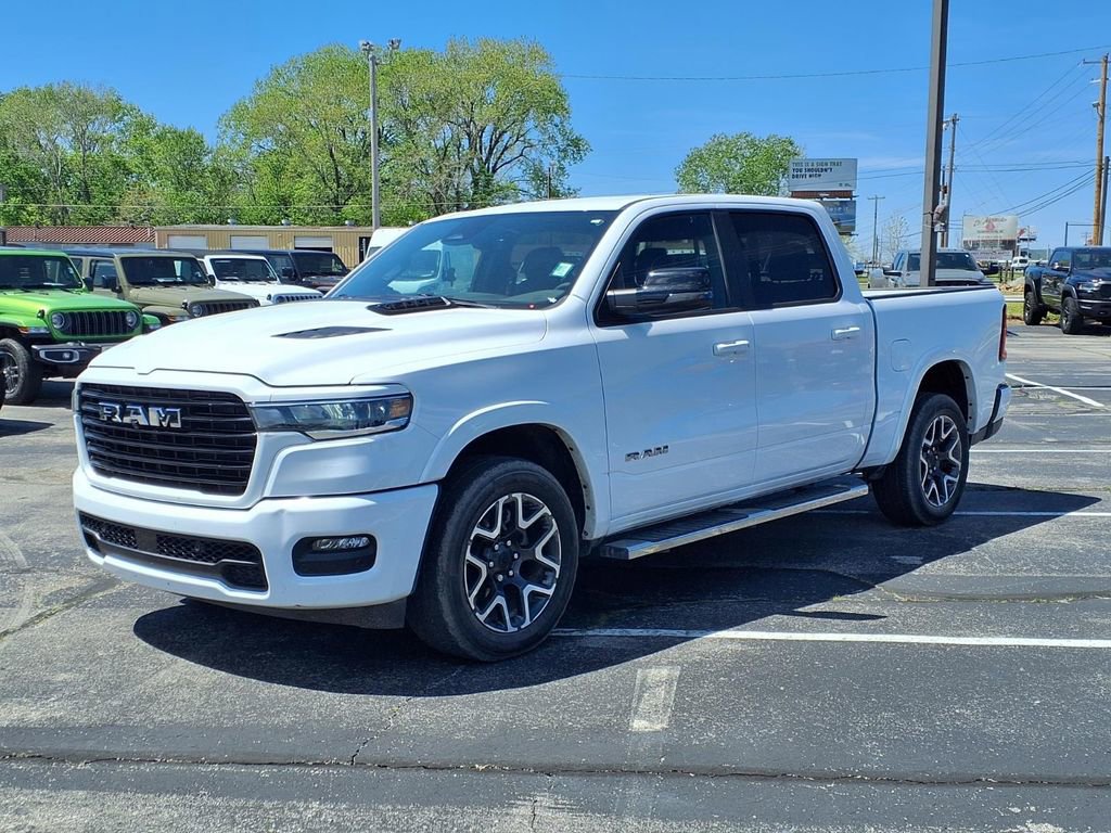 Used 2025 RAM 1500 Laramie w/ Sport Appearance Package AWD/4WD image 3