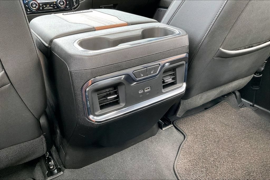 Used 2024 Chevrolet Silverado 2500 High Country w/ High Country Premium Package AWD/4WD image 12