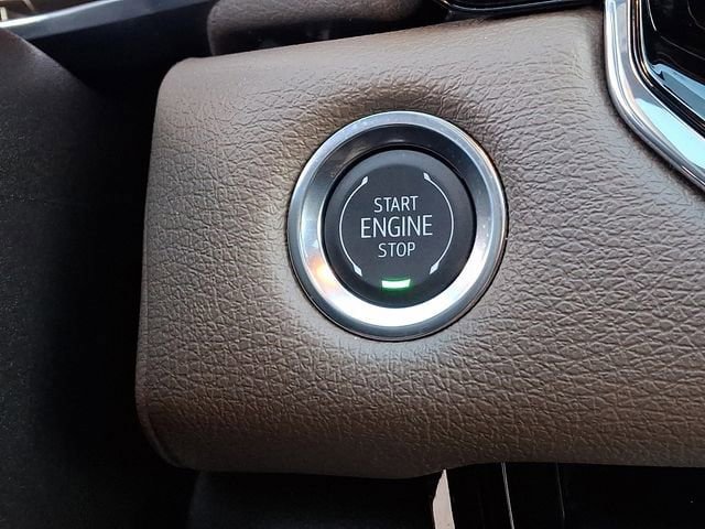 Used 2026 GMC Canyon Denali image 38
