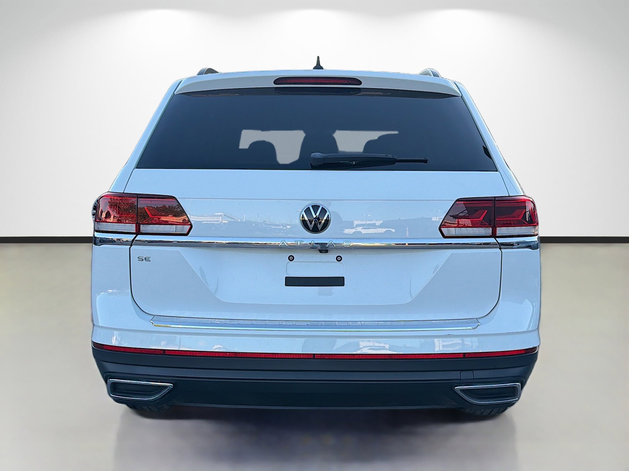 Used 2023 Volkswagen Atlas SE image 4