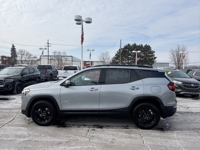 Used 2024 GMC Terrain AT4 w/ Tech Package image 8