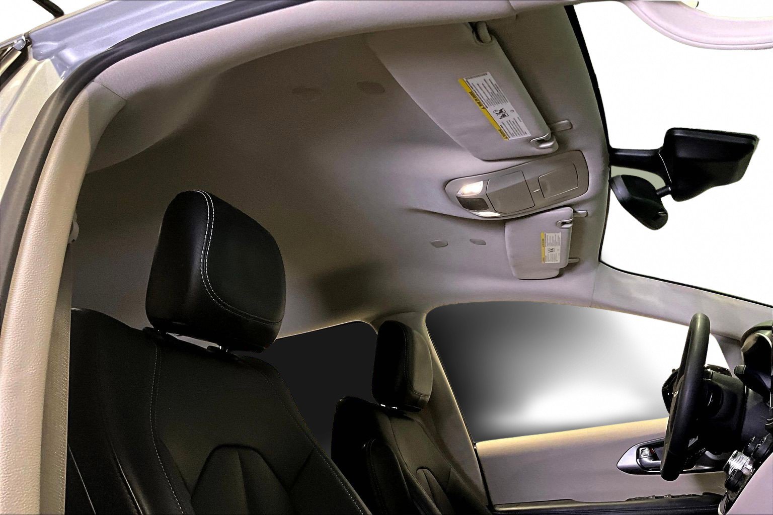 Used 2024 Chrysler Pacifica Select image 28
