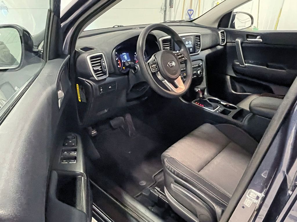 Used 2020 Kia Sportage LX image 16