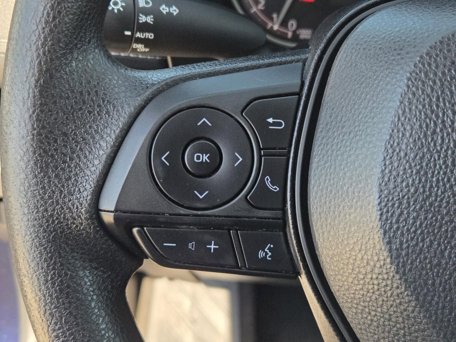 Used 2023 Toyota RAV4 XLE image 18