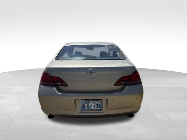Used 2008 Toyota Avalon XLS FWD image 4