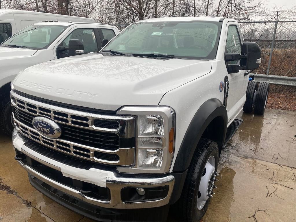 New 2025 Ford F450 XL image 1