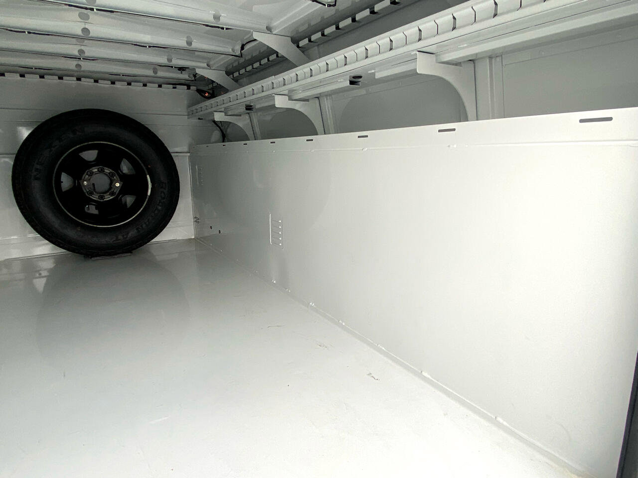 Used 2024 RAM 3500 Tradesman w/ Safety Group image 12