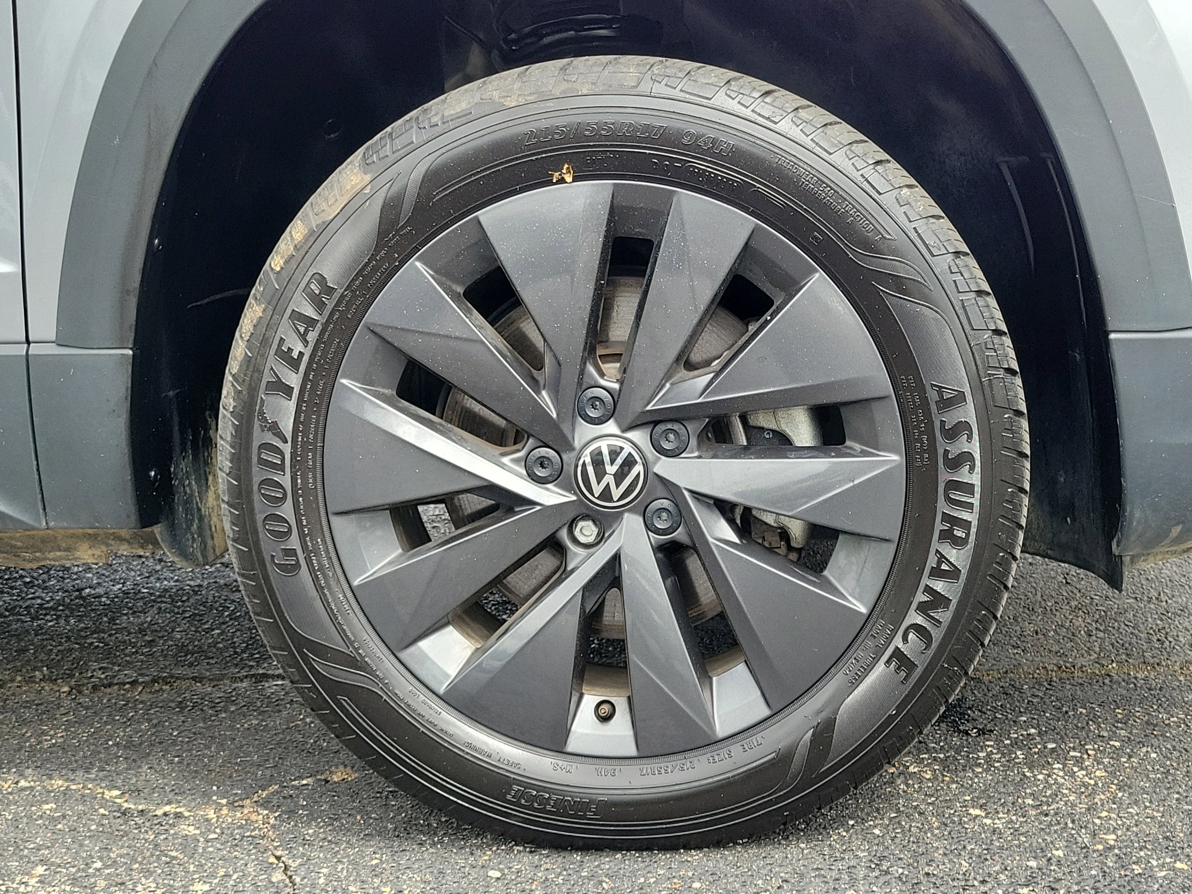 Used 2024 Volkswagen Taos S FWD image 5