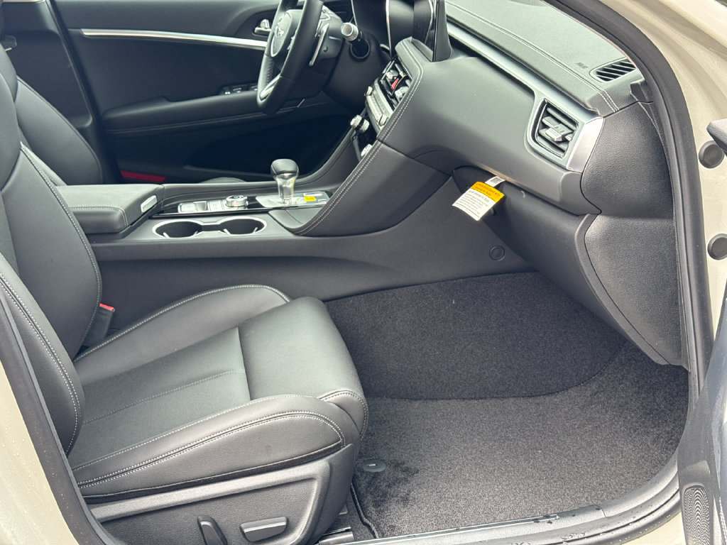 New 2026 Genesis G70 2.5T RWD image 13