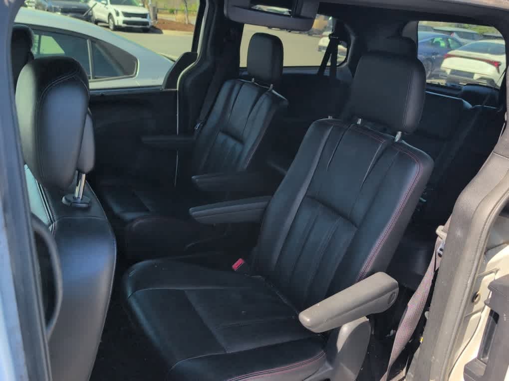 Used 2019 Dodge Grand Caravan GT image 7