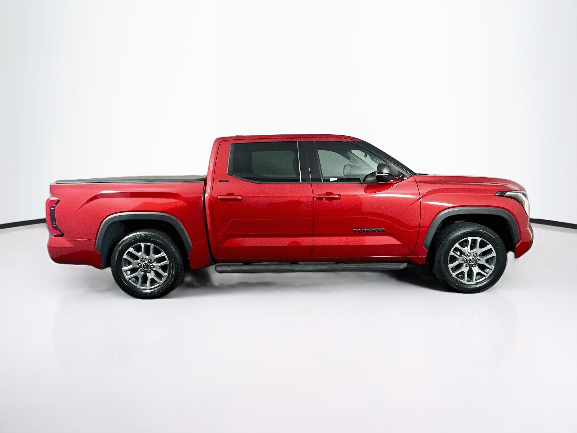 Used 2022 Toyota Tundra SR5 w/ SR5 Premium Package AWD/4WD image 10