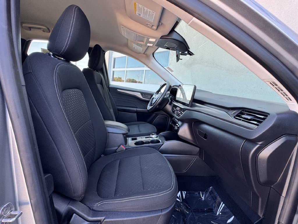 Used 2024 Ford Escape Active w/ Tech Pack #1 AWD/4WD image 27