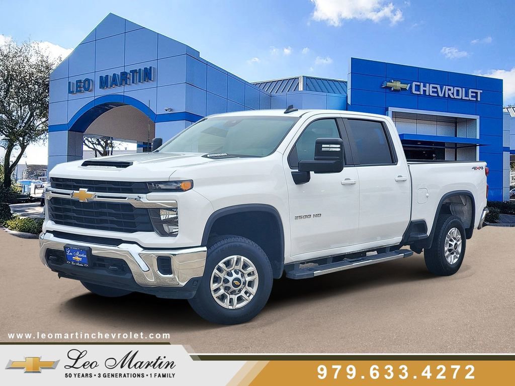 Used 2024 Chevrolet Silverado 2500 LT image 1