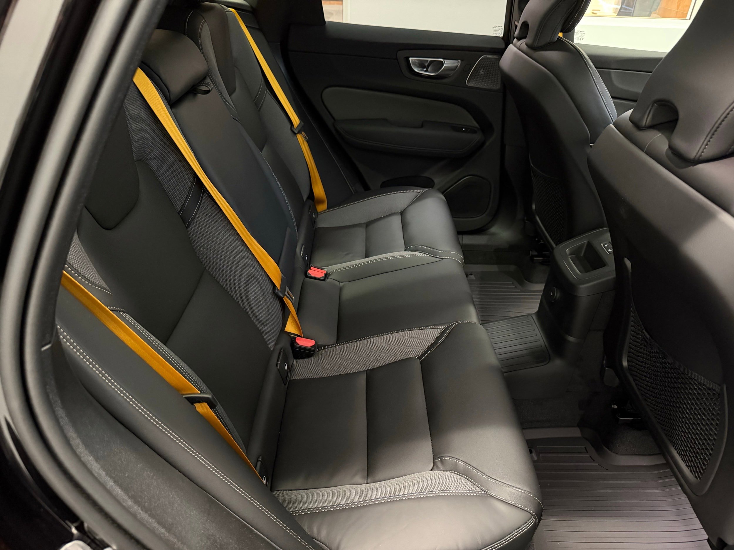New 2026 Volvo XC60 T8 Polestar image 40