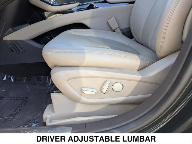 Certified 2022 Lincoln Nautilus AWD w/ Premium Package image 22