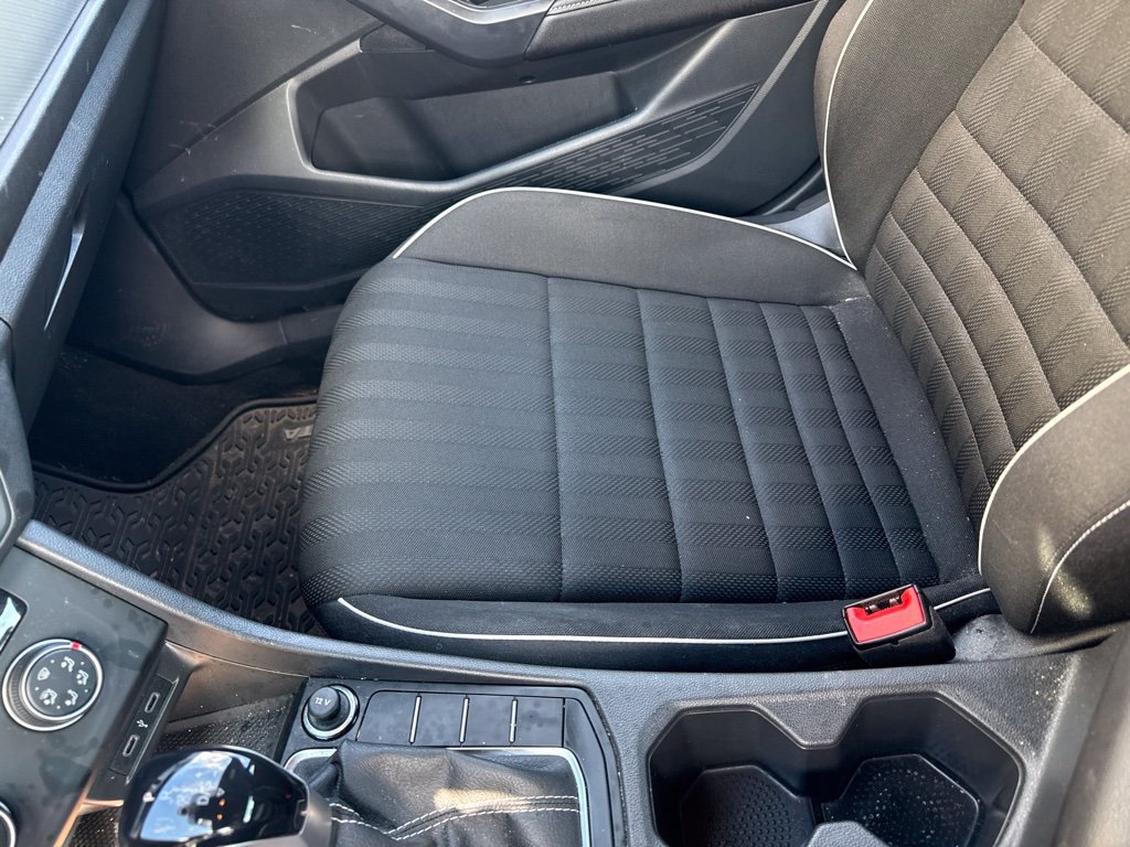 Used 2023 Volkswagen Jetta Sport FWD image 9