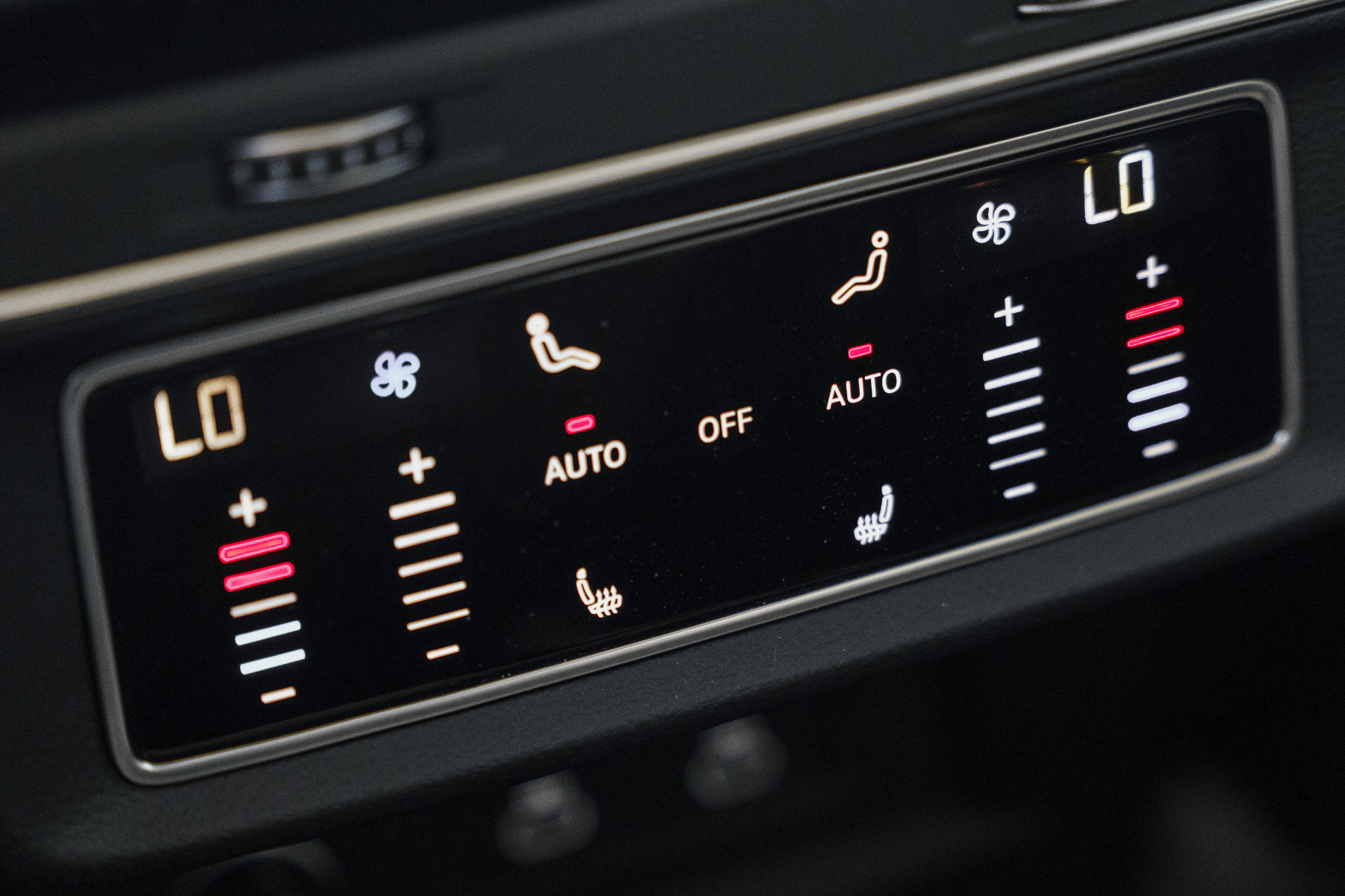 Certified 2026 Audi Q8 Premium Plus AWD/4WD image 25