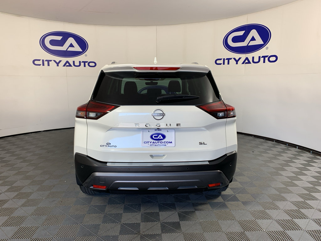Used 2023 Nissan Rogue SL FWD image 4