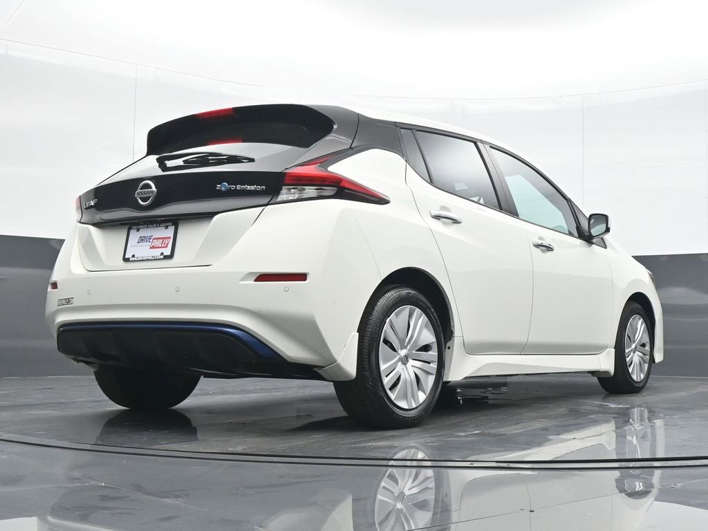 Used 2022 Nissan Leaf S image 21
