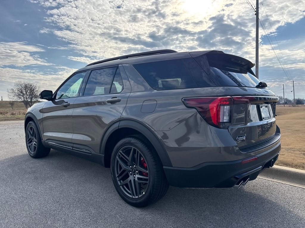 New 2026 Ford Explorer ST w/ Sun And Sound Package image 10