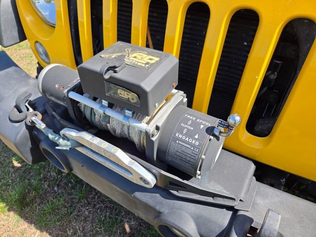 Used 2015 Jeep Wrangler Sport w/ Connectivity Group image 29