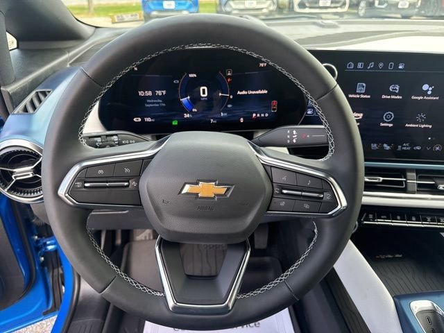 New 2025 Chevrolet Equinox EV LT w/ Convenience Package II FWD image 12