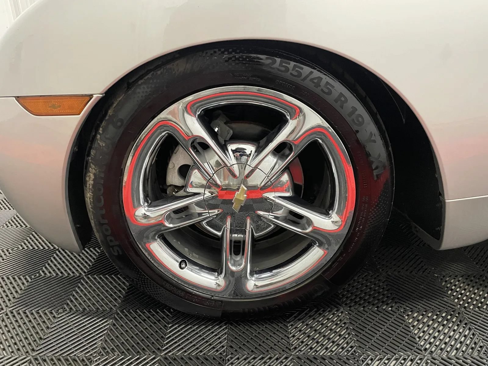 Used 2005 Chevrolet SSR w/ Preferred Equipment Group RWD image 14