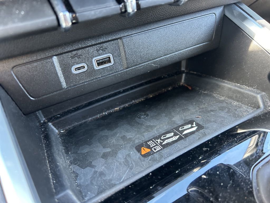 Used 2025 Chevrolet Colorado LT w/ LT Convenience Package image 14