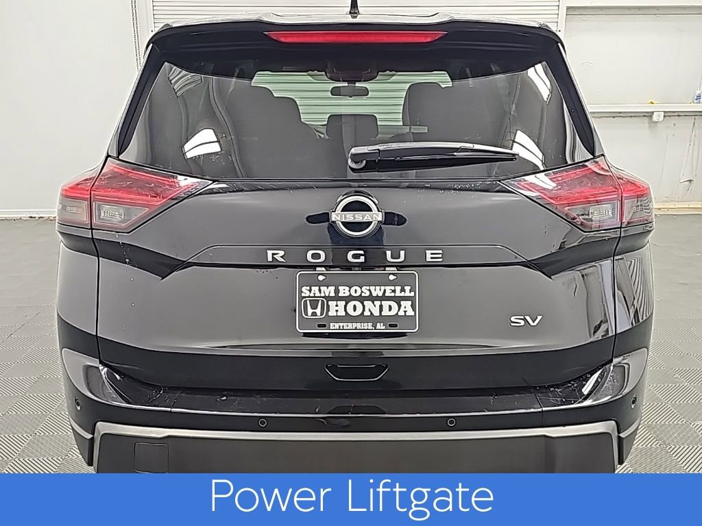Used 2024 Nissan Rogue SV image 8