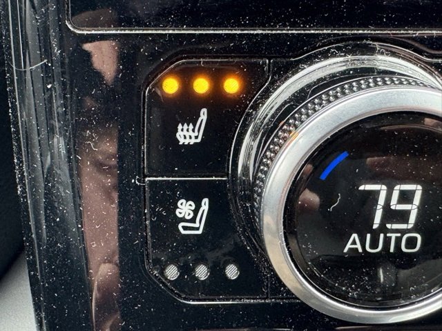 Used 2023 Toyota Highlander Limited image 29