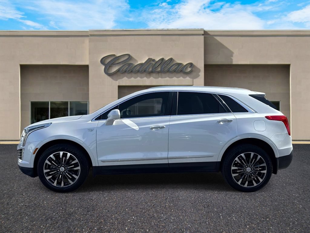 Used 2017 Cadillac XT5 Premium Luxury FWD image 6