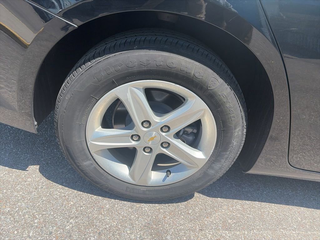 Used 2022 Chevrolet Malibu LT image 8