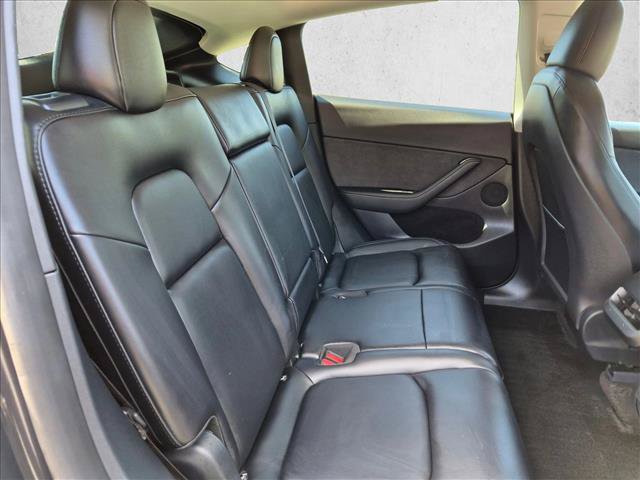 Used 2024 Tesla Model Y Long Range AWD/4WD image 20