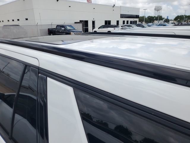Used 2021 GMC Yukon AT4 w/ AT4 Premium Package image 10