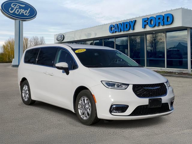 Used 2023 Chrysler Pacifica Touring-L