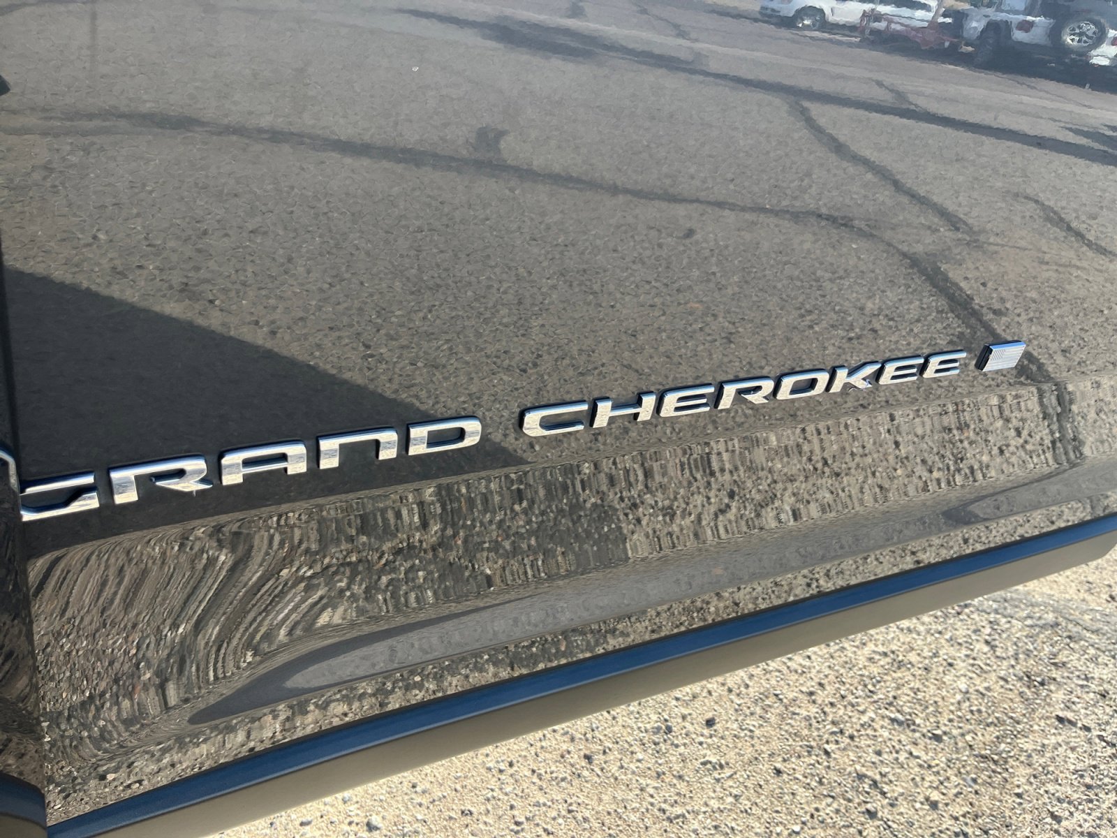 Certified 2023 Jeep Grand Cherokee L Laredo image 24